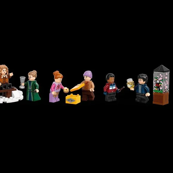 New Lego Harry Potter Hogsmeade Village Visit Retired Collectible Set 76388 - Picture 9 of 13